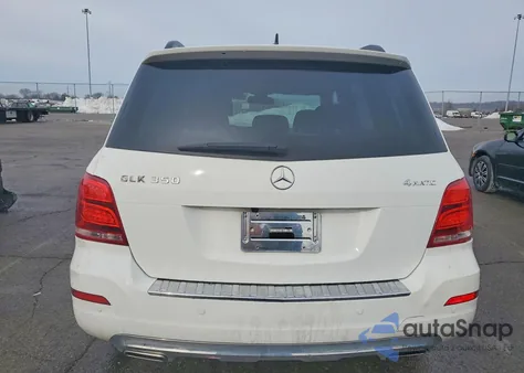 2015 Mercedes-Benz Glk 350 4Matic z USA, uszkodzony, nr VIN WDCGG8JB0FG436463